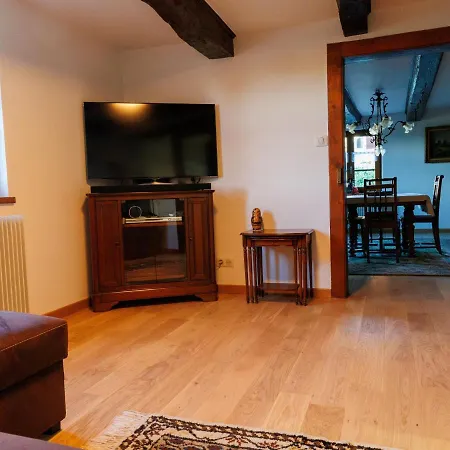Alsacien Renove Avec Jardin Pres De La Suisse Et De L'allemagne, Ideal Pour Familles Et Amis - Fr-1-744-29 Ueberstrass